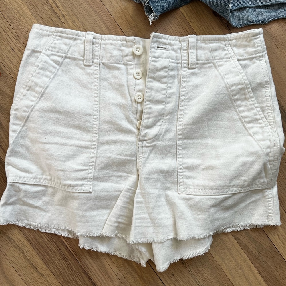 White gap utility shorts
